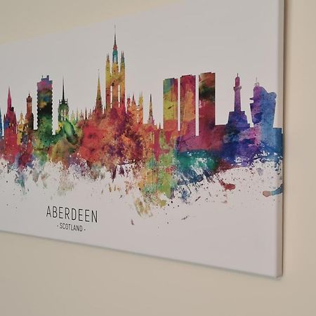 2 Bed City Centre Executive Apartment Абердин Экстерьер фото